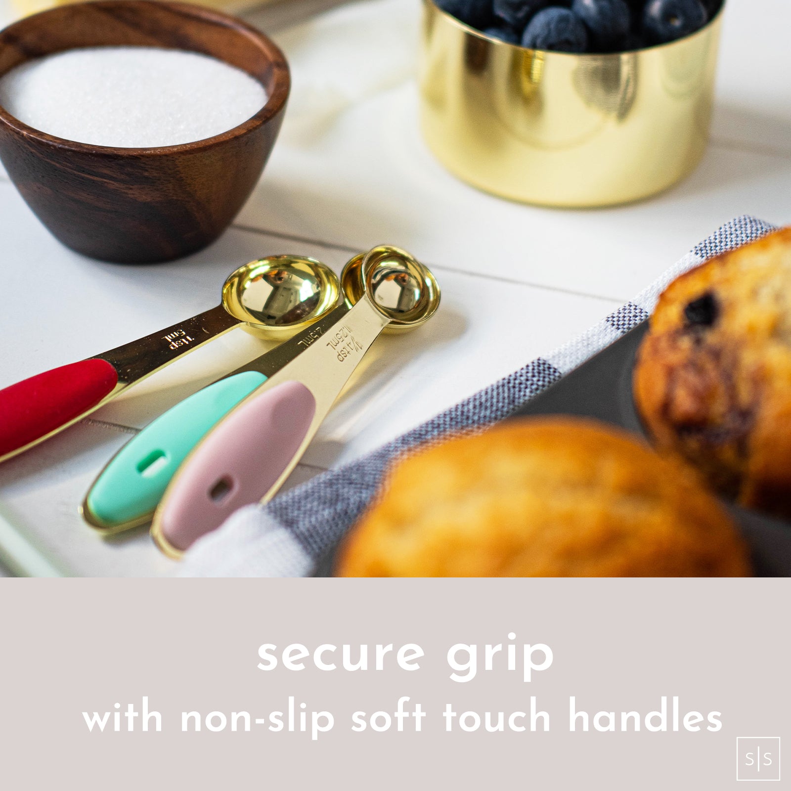 Multicolor and Gold Measuring Cups and Spoons Set