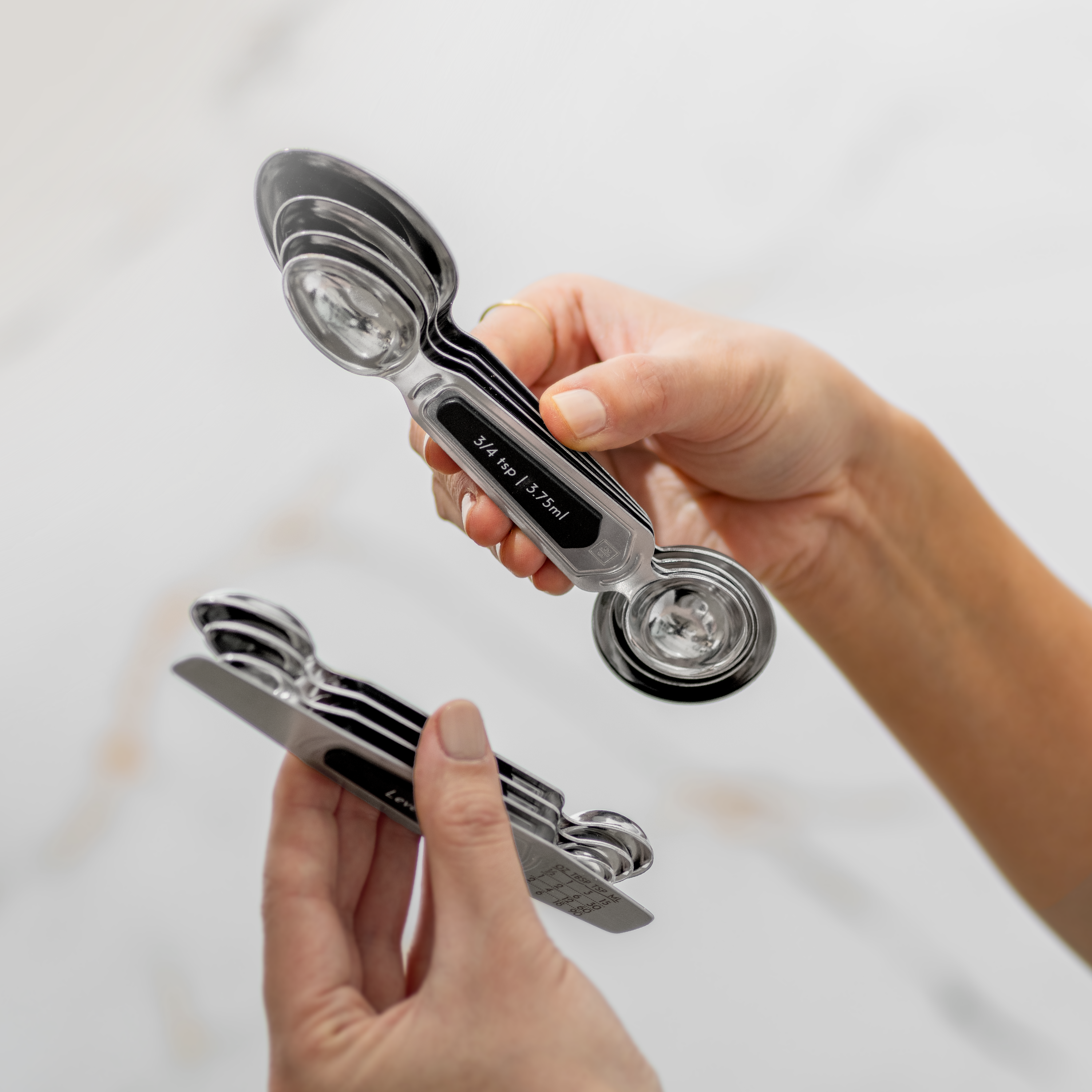 Timeless Silver Magnetic Measuring Spoons Set - Styled Settings