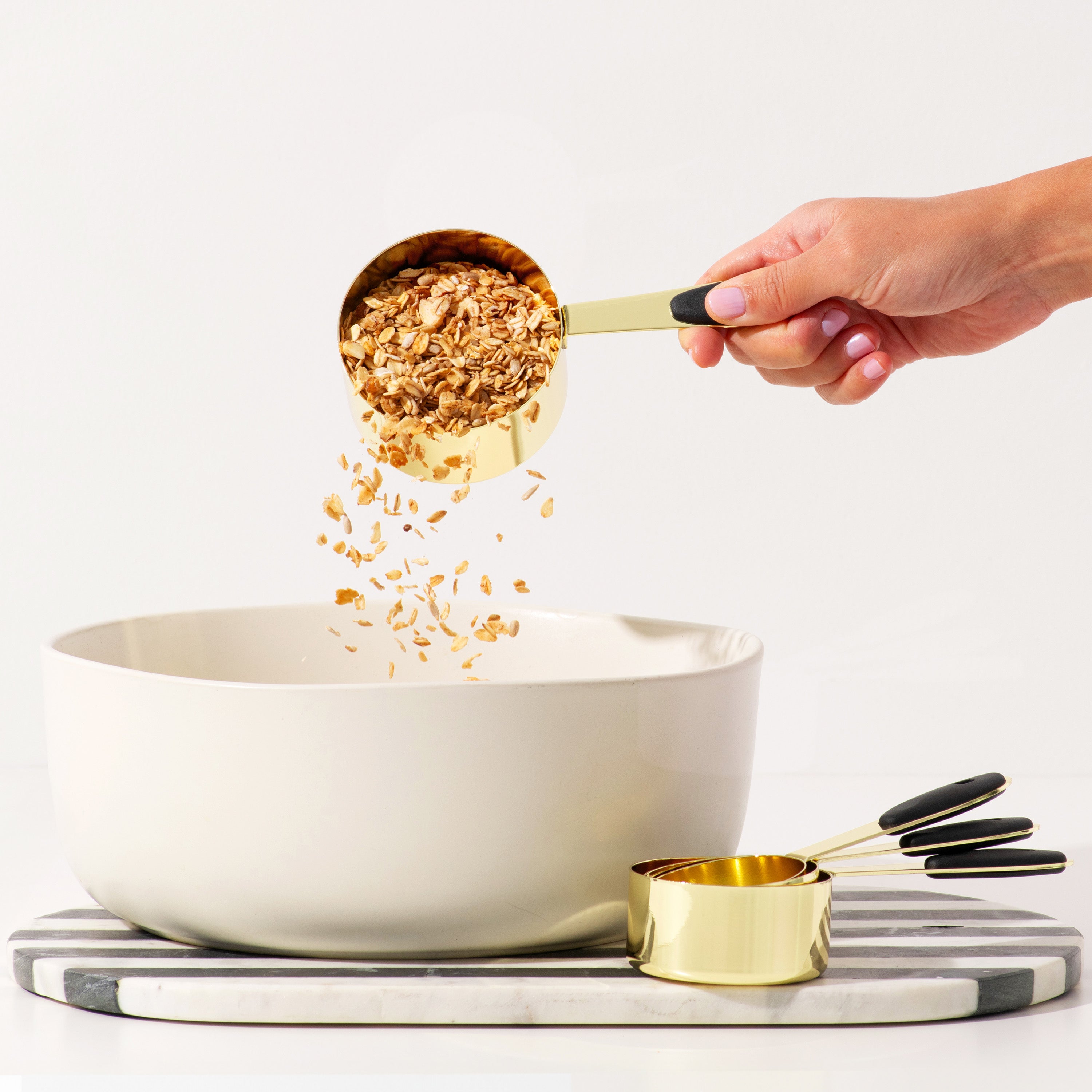 Black and Light Gold Measuring Cups and Spoons Set
