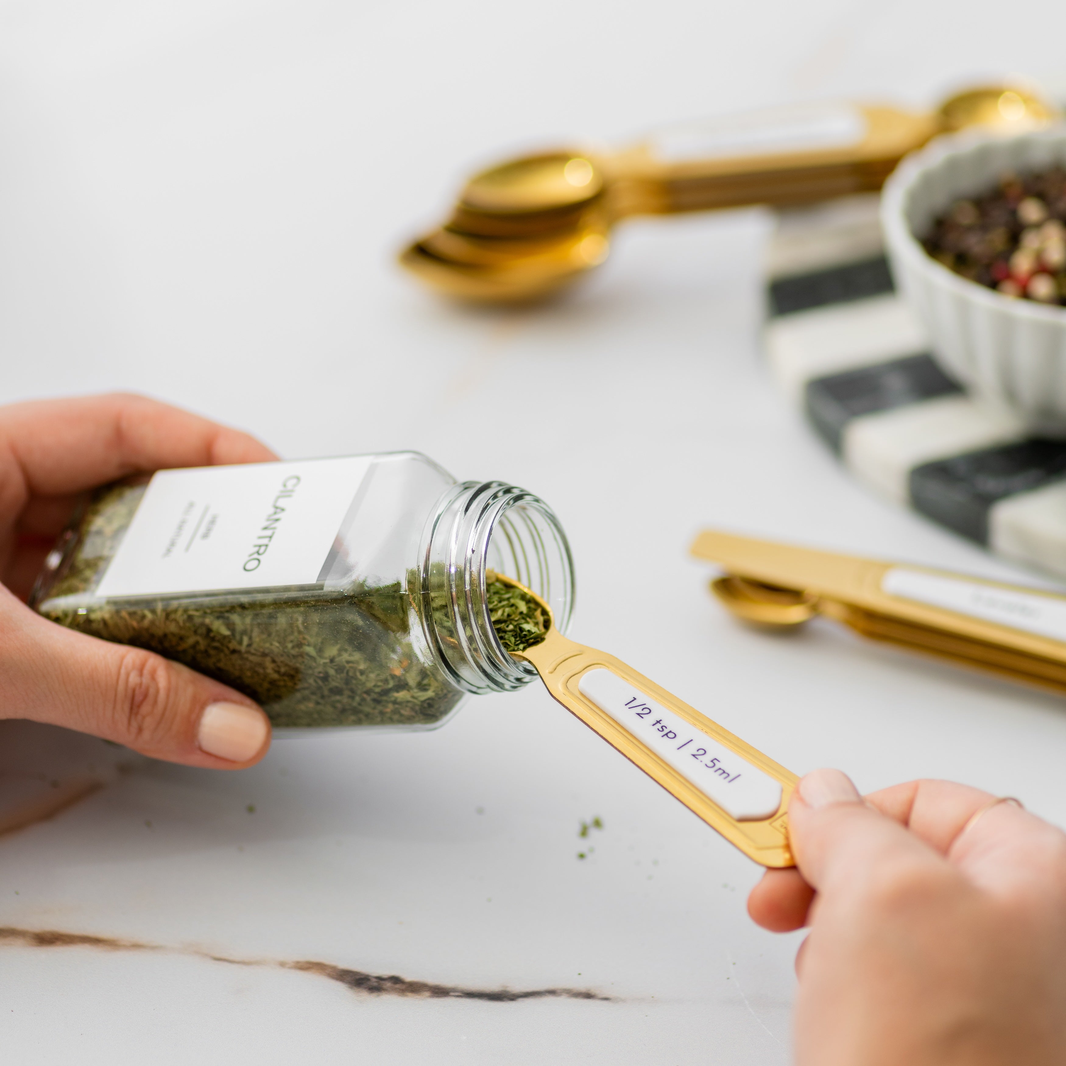 Timeless White and Gold Magnetic Measuring Spoon Set - Styled Settings