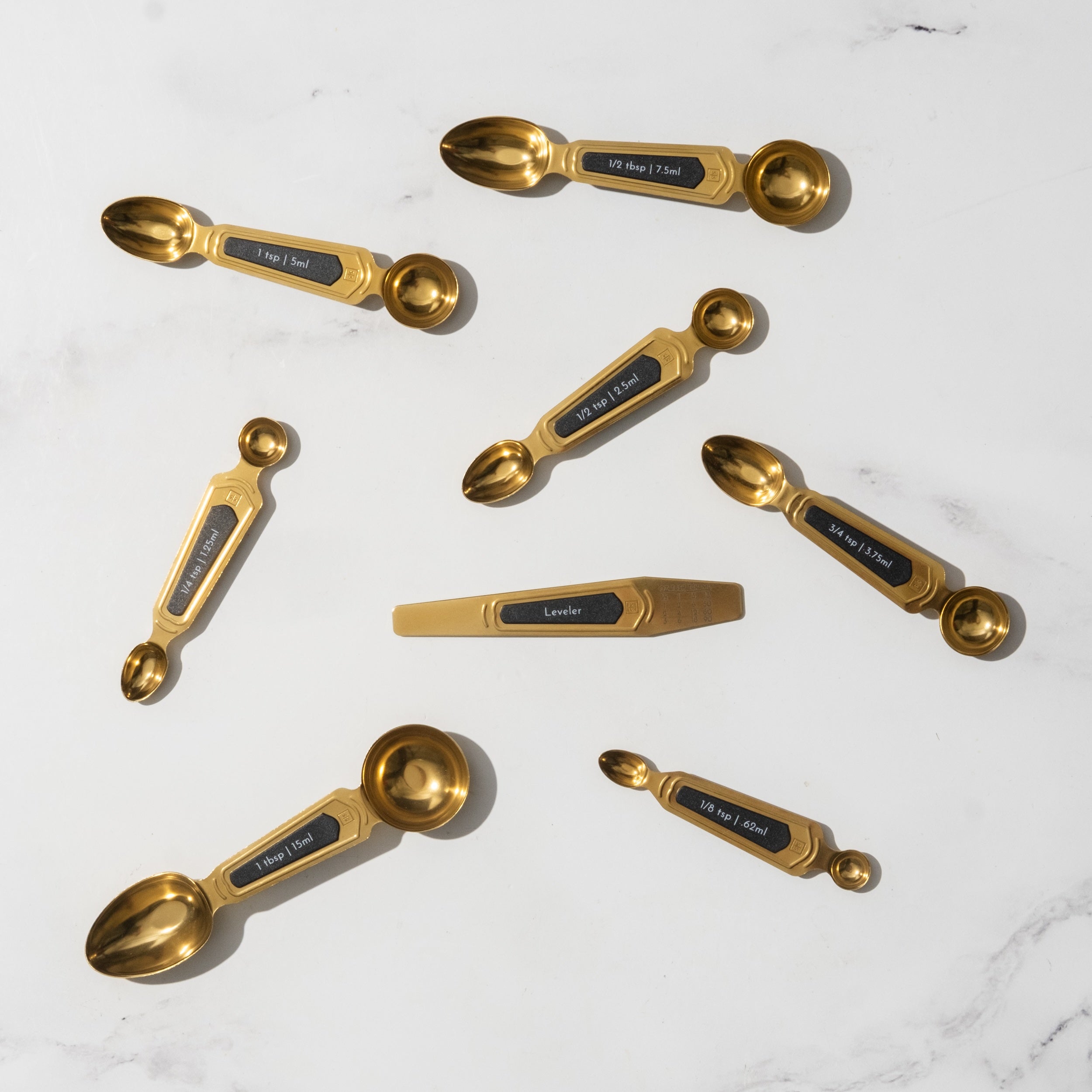 Timeless Black and Gold Magnetic Measuring Spoon Set - Styled Settings