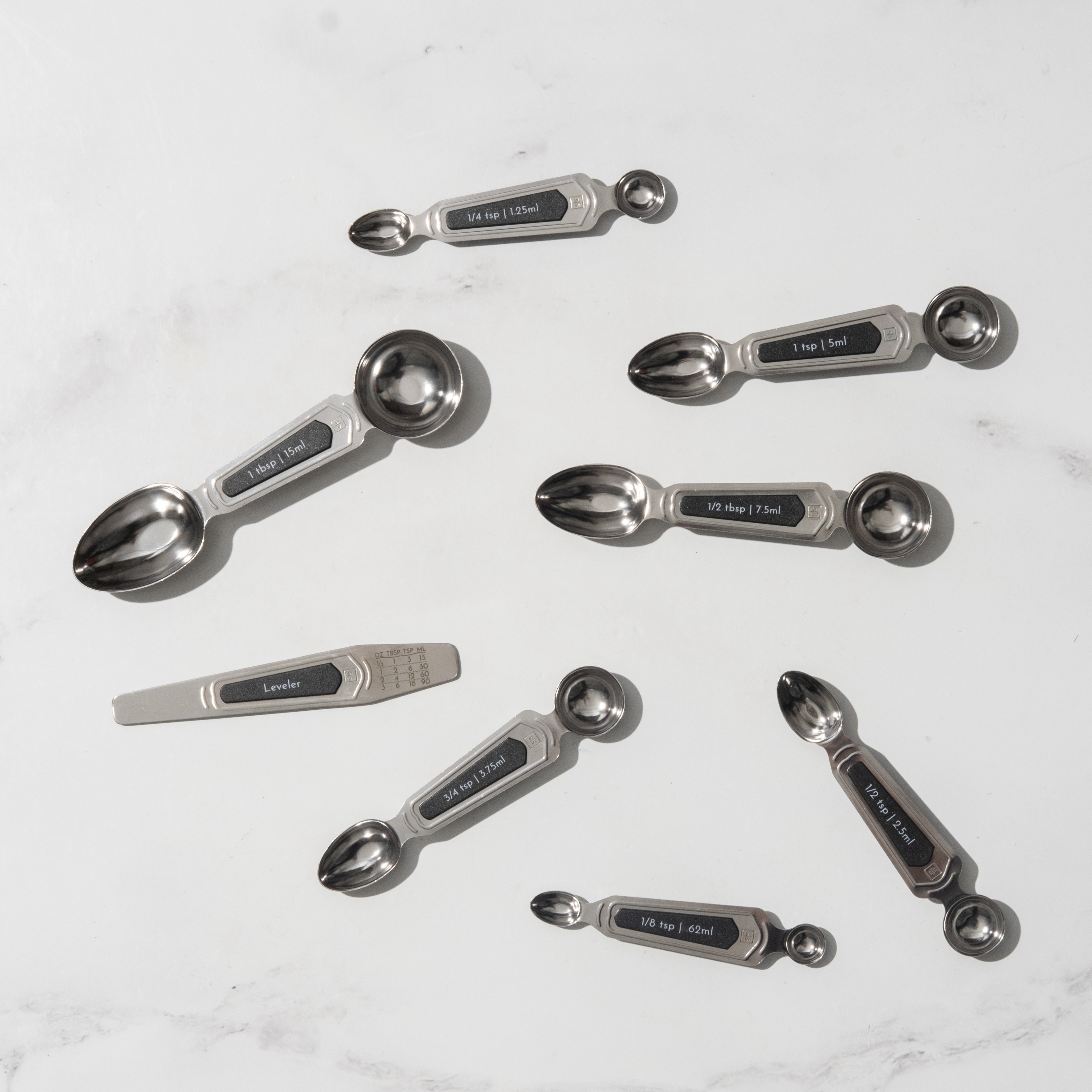 Timeless Silver Magnetic Measuring Spoons Set - Styled Settings